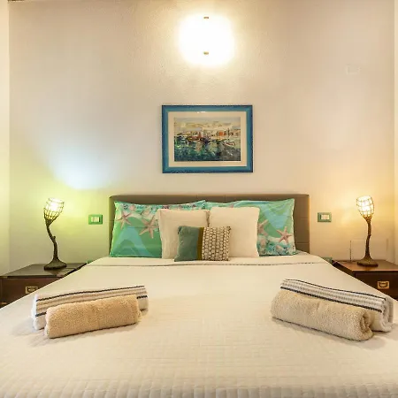 Guest House Villa Verde - Short Term Room Rentals Torre delle Stelle
