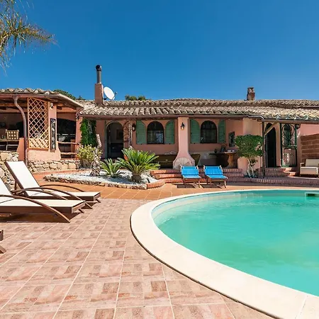 Guest House Villa Verde - Short Term Room Rentals 2*