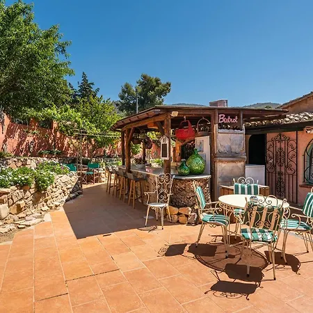 Guest House Villa Verde - Short Term Room Rentals Guest house Torre delle Stelle