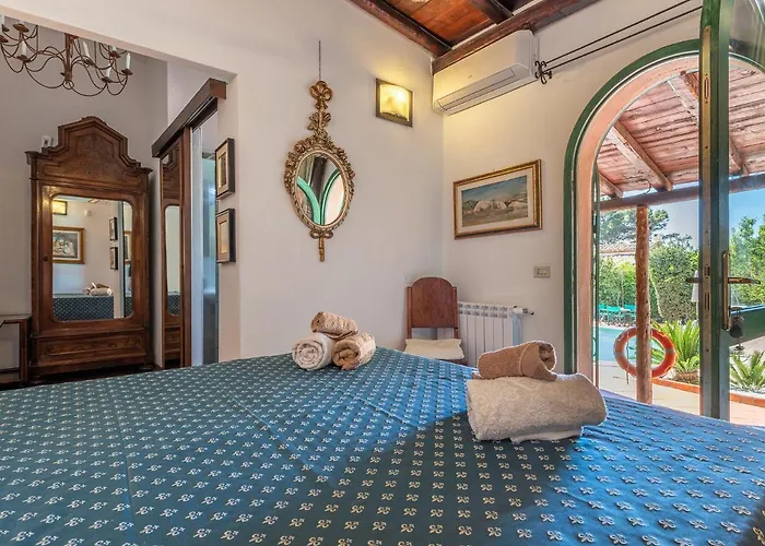 Guest house Guest House Villa Verde - Short Term Room Rentals 4*