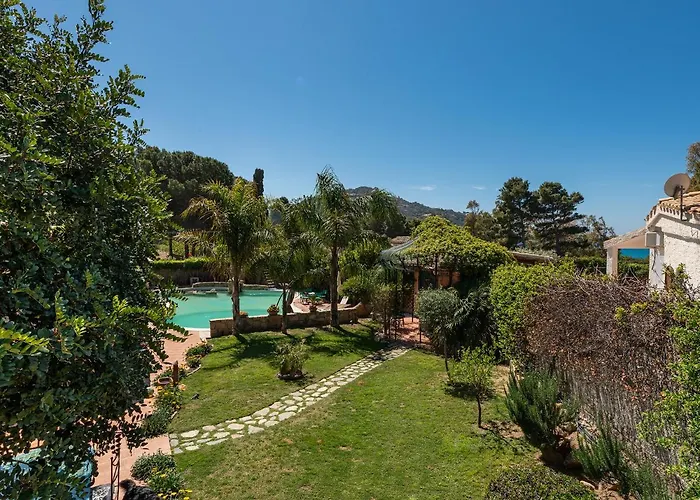 Guest House Villa Verde - Short Term Room Rentals Guest house Torre delle Stelle