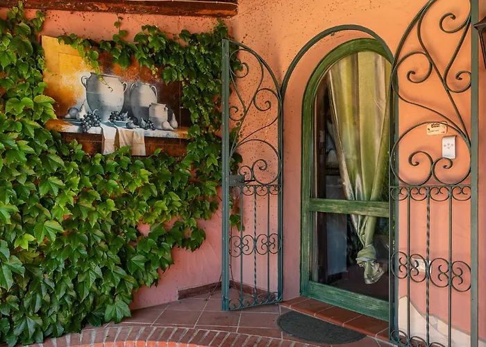 - Short Term Konukevi 4*