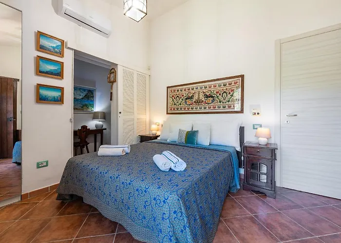 - Short Term Konukevi Torre delle Stelle